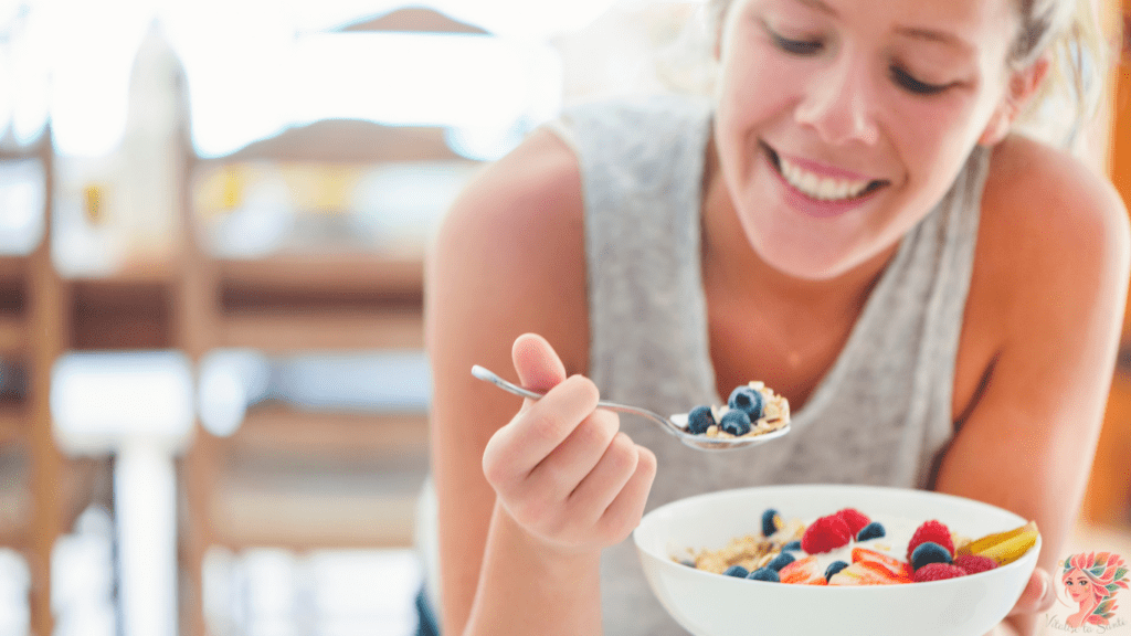 Petit déjeuner sucré pouvant provoquer des variations de glycémie selon le contexte hormonal