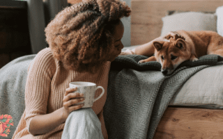 Petit déjeuner hormonal dans un contexte calme favorisant la stabilité de la glycémie et des hormones